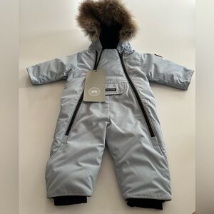 Canada Goose Baby Lamb Snowsuit size 3-6mo
Dusty blue color.